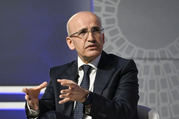 Bakan Şimşek: Yönetilen fiyatlar enflasyon hedefiyle uyumlu belirlenecek