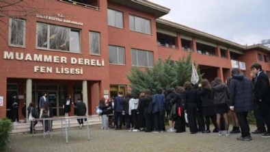 Lisede korkunç ölüm! 16 yaşındaki öğrenci pencereden düştü