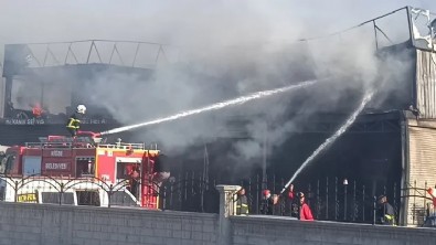 Yer Niğde: Tamirhane alev topuna döndü!