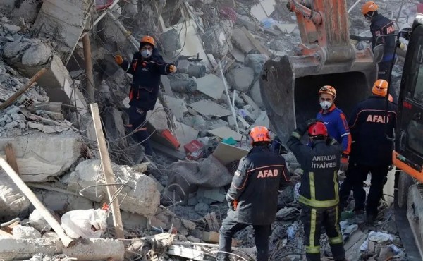 Japon deprem uzmanı Türkiye'nin en risksiz şehrini açıkladı: O il 4. bölgede İstanbul ise kıpkırmızı!