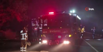 Bartın'da parti dönüşü yarış yapan araç kamyonun altına girdi: 5 ölü