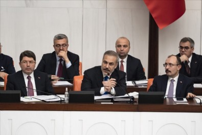 Hakan Fidan'dan DEM Partililere 'güncelleme' tavsiyesi