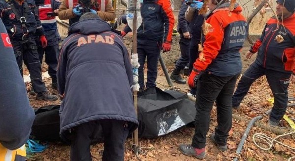 Su kuyusuna düşen kadın feci şekilde can verdi