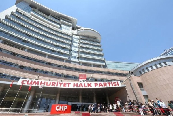 CHP’li belediyelere SGK prim borcu haczi! Kirli algı operasyonu böyle çöktü: Devlet 25 yıl önce de geçit vermemiş!