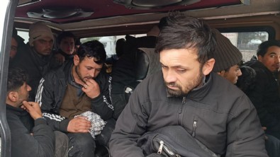 Amasya'da 20 düzensiz göçmen yakalandı
