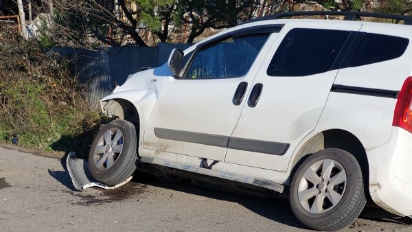 Samsun'da iki otomobil birbirine girdi: 5 yaralı