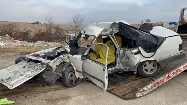 Eskişehir'de acı kaza: 18 yaşındaki sürücü hayatını kaybetti