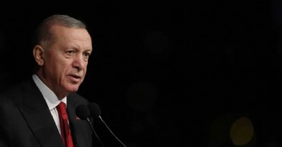 Cumhurbaşkanı Erdoğan'dan Mısır dönüşü flaş açıklamalar: Terör örgütü için yolun sonu görünüyor