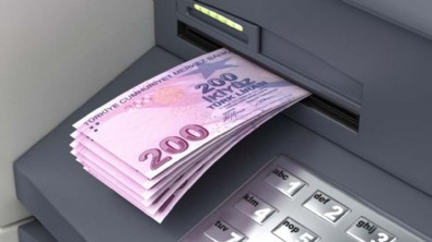 ATM’lerde yeni dönem: Para yatırma ve çekme işlemlerinde sistem değişiyor