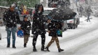 Eğitime olumsuz hava engeli: 3 ilde okullar tatil edildi