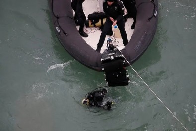 Antalya falezlerde feci olay! Üniversiteli Engin Şeker otomobiliyle denize uçtu: Mıknatısla aranıyor!