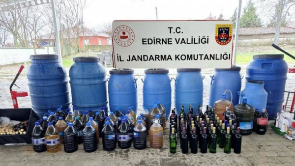 Edirne'de yüzlerce litre sahte şarap ele geçirildi