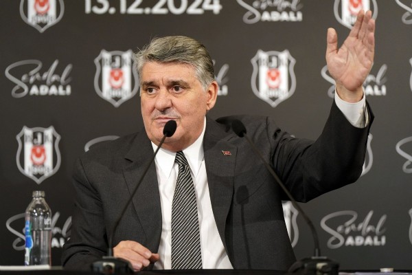 Hüseyin Yücel ve Serdal Adalı yarışta! Beşiktaş yeni başkanını seçiyor