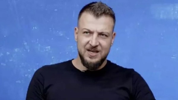 Eski futbolcu Batuhan Karadeniz hakkında kırmızı bülten çıkarıldı