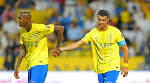 Talisca görüşmesinde 15 milyon euro'luk kriz! İmzalar neden atılmıyor?