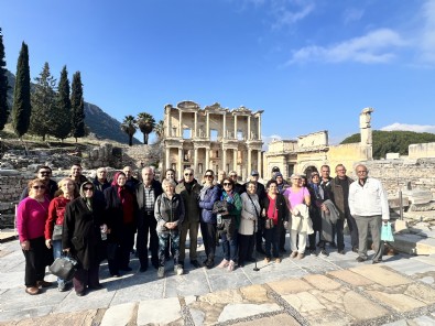 Emeklilere 5 yıldızlı tatil! 'Tüm otelleri projeye çağırıyorum'