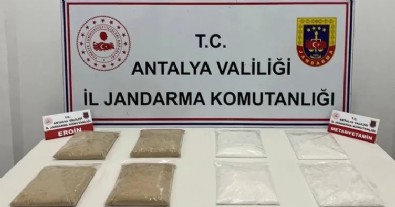 Jandarma’dan uyuşturucu tacirlerine darbe: 20 ilde operasyon