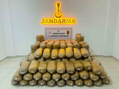 Gaziantep'te 2 Ton Kaçak Tütün Ele Geçirildi