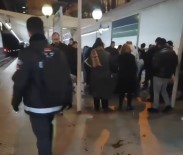 Metro Istasyonunda Biçakli Kavga Açiklamasi 1 Ölü, 1 Yarali