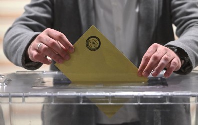 Siyasi partiler aday listelerini 20 Şubat'a kadar teslim edecek