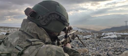 Mehmetçik'in keskin nişancı eğitiminden kareler: 'Tek atış, tek vuruş'