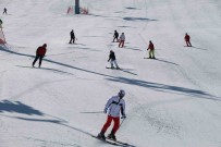 Hesarek Kayak Merkezi'ni 3 Hafta Içinde 25 Bin Kisi Ziyaret Etti Haberi
