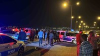 Düzce'de 5 Kisinin Yaralandigi Kaza Sonrasi Mahalleli Sokaga Döküldü