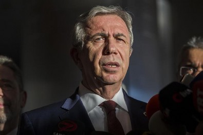 Kaybedeceğini anlayan Mansur Yavaş bunu da yaptı! Afiş toplattıktan sonra...