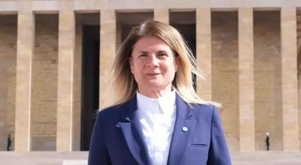 Özlem Ural, İYİ Parti'den istifa etti