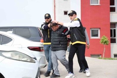 Adana'da Özel Kalem Müdür Vekili'ni Vuran Katil Zanlisi Tutuklandi