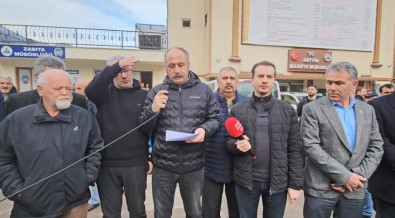 Artvin'de CHP'den Aday Gösterilmeyen Belediye Baskani Partisinden Istifa Etti