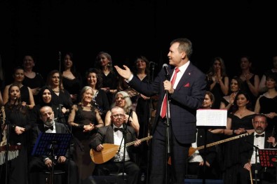 Odunpazari Halk Egitim Merkezi Türk Halk Müzigi 50. Sanat Yili Konseri Yogun Ilgi Gördü