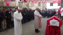 Sehit Uzman Çavus Karaman'da Topraga Verildi Haberi
