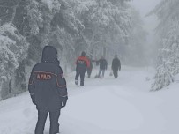 Kütahya'da Yogun Kar Nedeniyle Ormanda Mahsur Kalan 3 Isçi Kurtarildi Haberi