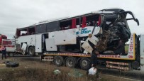 Otobüs Kazasinda Hayatini Kaybedenlerin Sayisi 2'Ye Yükseldi Haberi