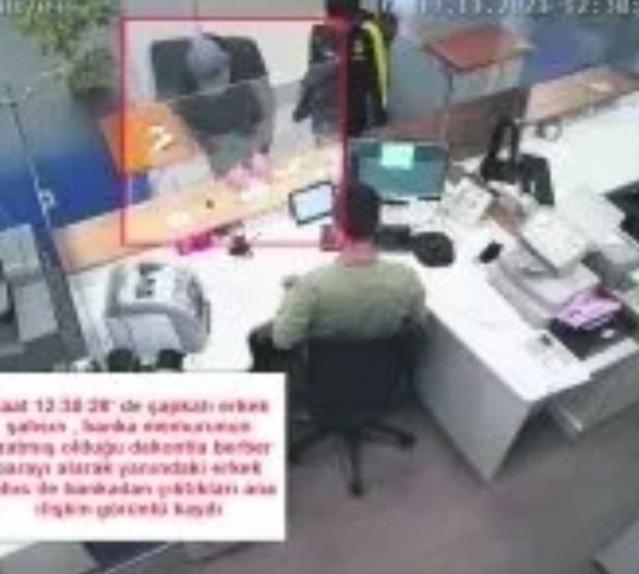 Film gibi dolandırıcılık deyimi vücut buldu! Usta oyuncu Erkan Can'ın dolandırılma olayı film konusu oldu! Başrolünü de Erkan Can oynadı
