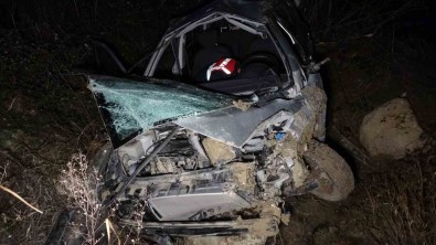Çanakkale'de Otomobil Sarampole Yuvarlandi, Sürücü Hayatini Kaybetti