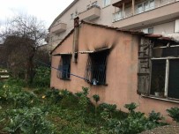 Babasi Namaz Kildigi Esnada Gecekonduyu Atese Verdi