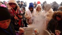 Giresun'da 'Kar Festivali' Renkli Görüntüler Olusturdu