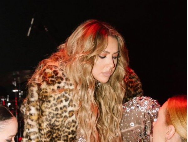 Hadise'nin bayram tarifesi!