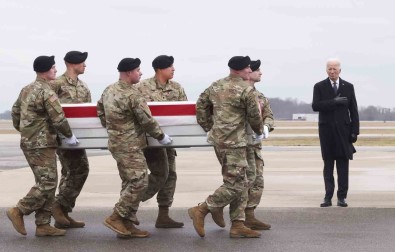 Biden, Ürdün'de Ölen 3 ABD Askeri Için Düzenlenen Törene Katildi