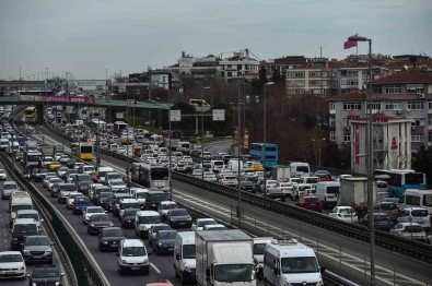 Trafige Kayitli Toplam Tasit Sayisi 29 Milyon Sinirinda