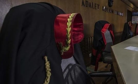 FETÖ'cü hakim için tartışmalı karar! Denetimli serbestlik istedi mahkeme uygun buldu