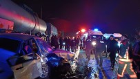 Malatya'da Iki Otomobil Kafa Kafaya Çarpisti Açiklamasi 3 Yarali