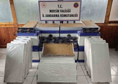 Mersin'de 500 Bin Adet Makaron Ele Geçirildi