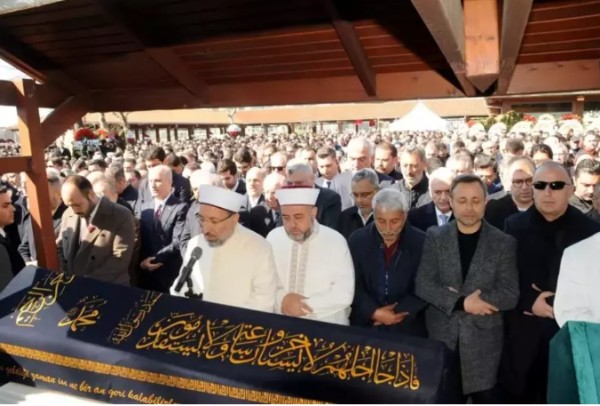 Bakan Bolat'ın acı günü