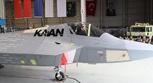KAAN’ın ilk uçuşunu gerçekleştiren Pilot: Mükemmel bir uçuş oldu! Türk havacılık tarihi için yeni bir çağın başlangıcı
