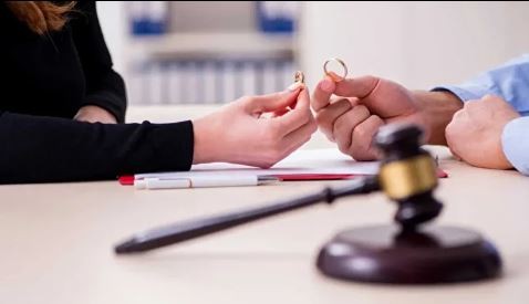 'Alo' diyen yandı! Boşanma sebebi sayılacak: Graham Bell bunu duysa icattan vazgeçerdi