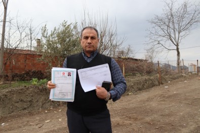 Belediye Baskanina Kizdi 'Tapulu Arazim' Diyerek Yolu Mühendislere Isaretlettirdi