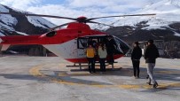 Sirnak Ve Bahçesaray'da Ambulans Helikopter Bebek Hastalar Için Havalandi